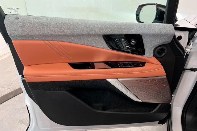 new 2025 Cadillac OPTIQ car, priced at $59,290