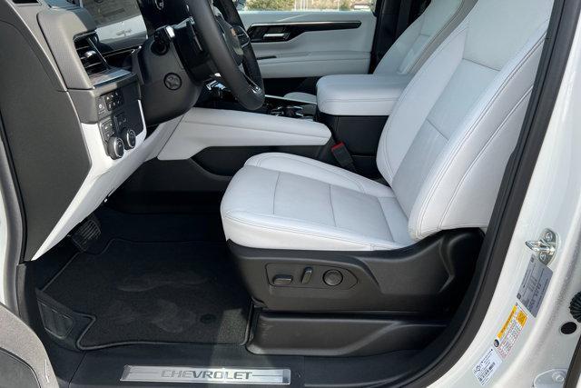 new 2025 Chevrolet Suburban car, priced at $82,090