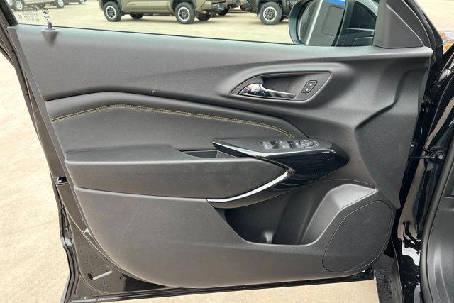 new 2025 Chevrolet Trax car, priced at $26,840