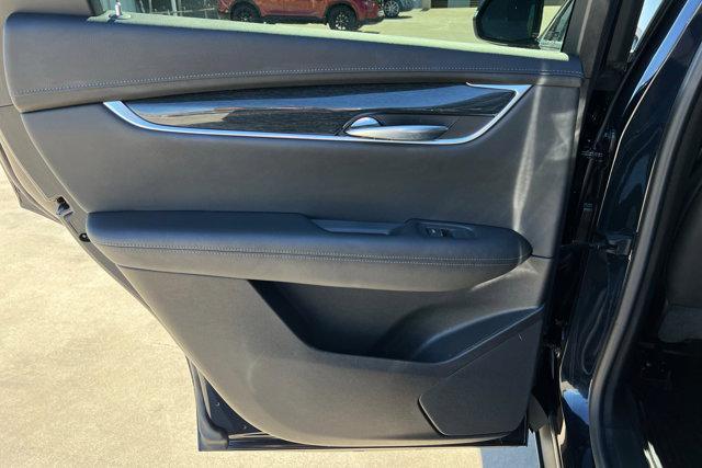 used 2022 Cadillac XT5 car, priced at $31,670