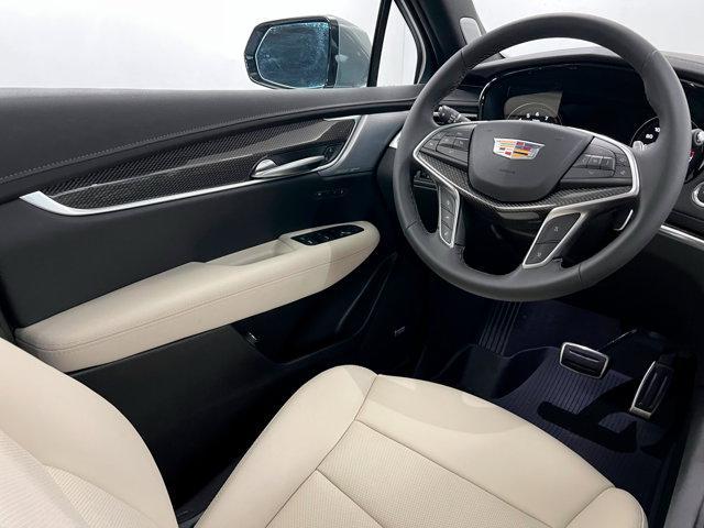 new 2025 Cadillac XT5 car, priced at $65,035