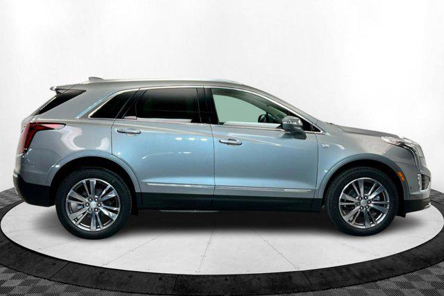 new 2025 Cadillac XT5 car, priced at $59,260