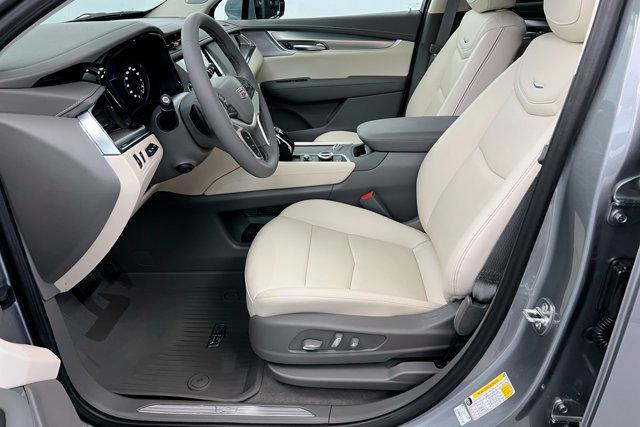 new 2025 Cadillac XT5 car, priced at $59,260