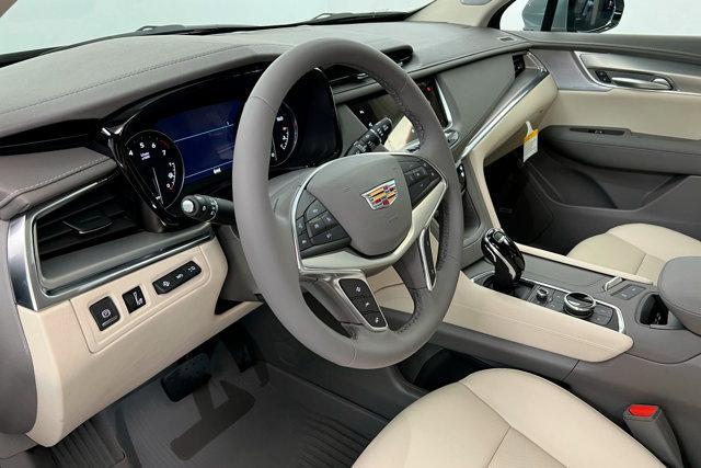 new 2025 Cadillac XT5 car, priced at $59,260