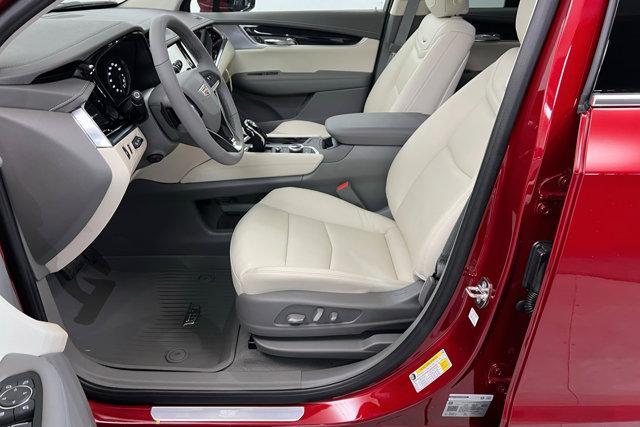 new 2025 Cadillac XT6 car, priced at $65,690