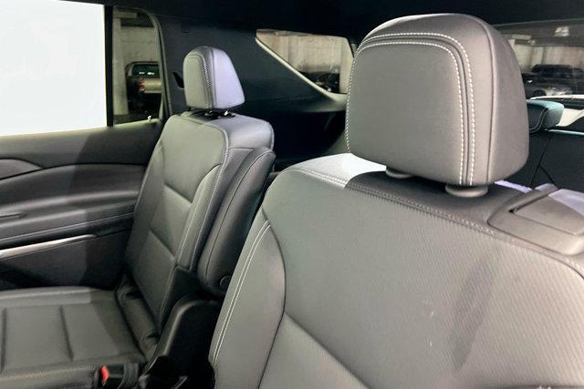 new 2025 Chevrolet Traverse car, priced at $46,310