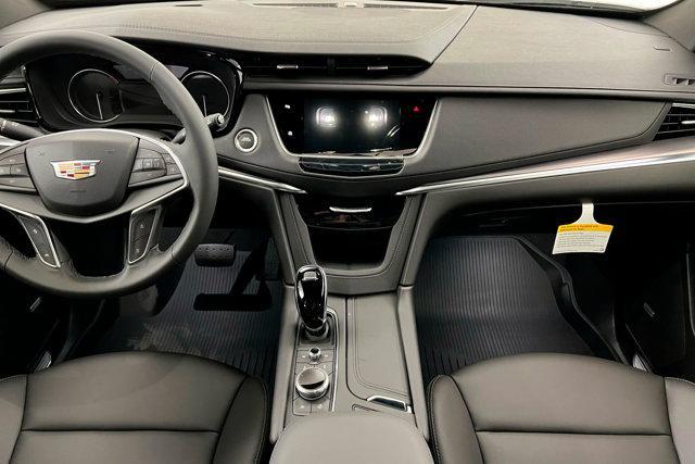 new 2025 Cadillac XT5 car, priced at $49,410