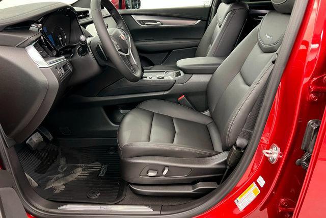 new 2025 Cadillac XT5 car, priced at $49,410