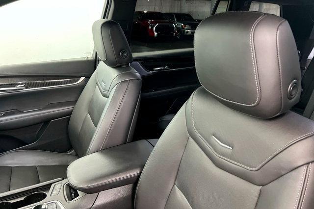 used 2020 Cadillac XT6 car, priced at $31,765