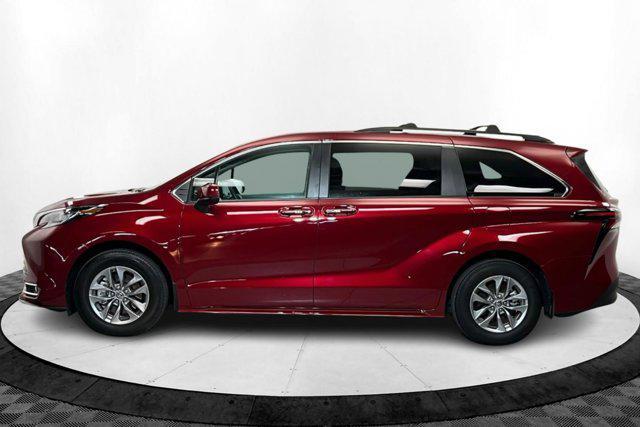 used 2023 Toyota Sienna car, priced at $39,738