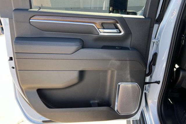 new 2026 Chevrolet Silverado 3500 car, priced at $92,425