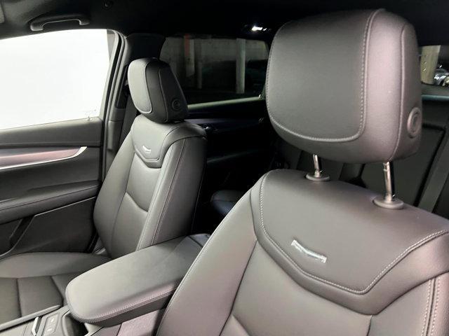 new 2025 Cadillac XT5 car, priced at $48,825