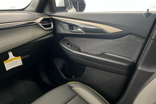 new 2025 Chevrolet TrailBlazer car, priced at $34,970