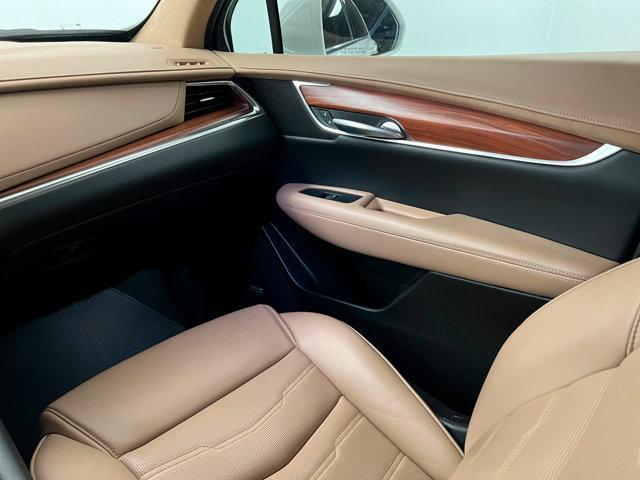 used 2019 Cadillac XT5 car, priced at $33,096