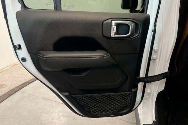 used 2020 Jeep Wrangler Unlimited car, priced at $40,325