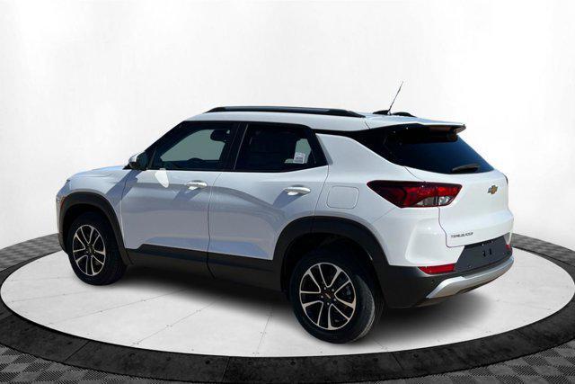 new 2025 Chevrolet TrailBlazer car, priced at $28,725