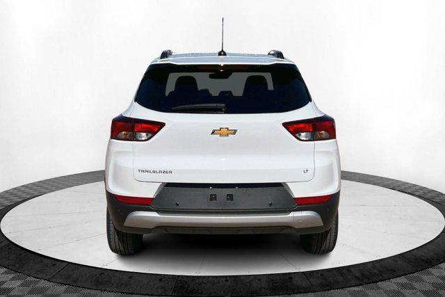 new 2025 Chevrolet TrailBlazer car, priced at $28,725