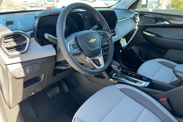 new 2025 Chevrolet TrailBlazer car, priced at $28,725