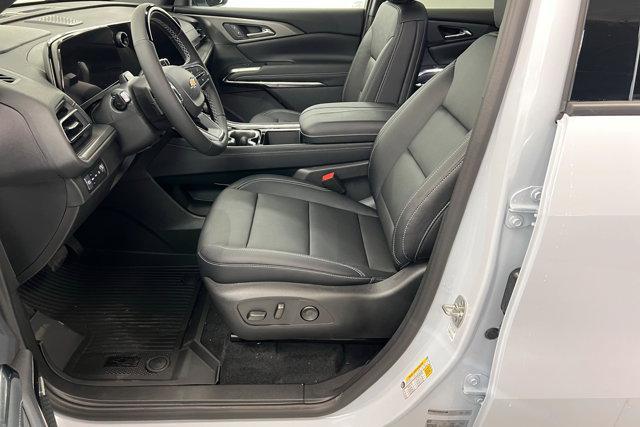 new 2026 Chevrolet Traverse car, priced at $52,570