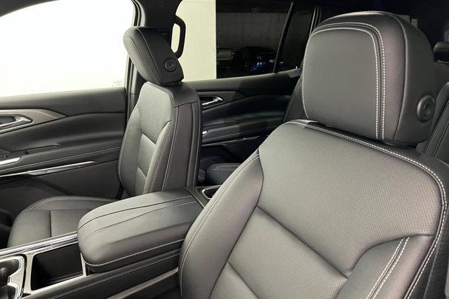 new 2026 Chevrolet Traverse car, priced at $52,570