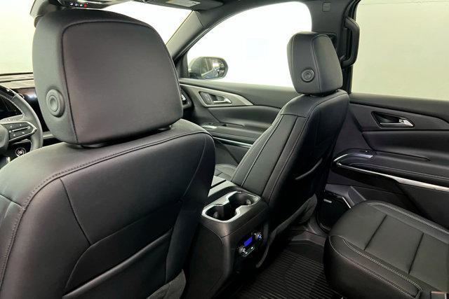 new 2025 Chevrolet Traverse car, priced at $50,230