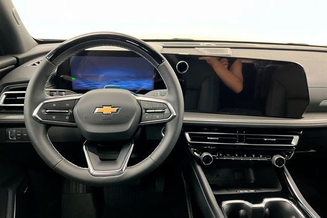new 2025 Chevrolet Traverse car, priced at $50,230