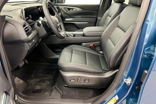new 2025 Chevrolet Traverse car, priced at $50,230