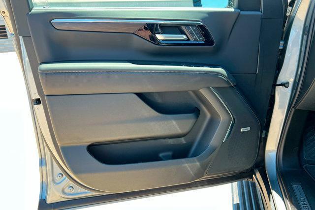 new 2025 Chevrolet Suburban car, priced at $89,400
