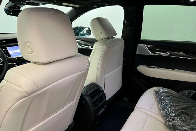 new 2025 Cadillac XT5 car, priced at $63,690