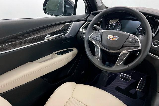 new 2025 Cadillac XT5 car, priced at $63,690