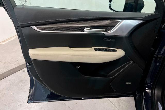 new 2025 Cadillac XT5 car, priced at $63,690