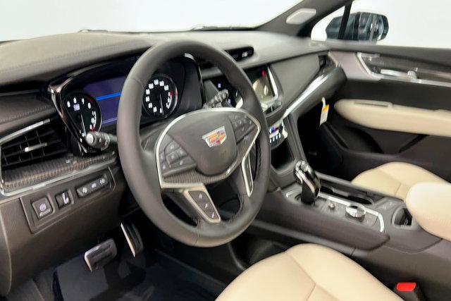 new 2025 Cadillac XT5 car, priced at $63,690