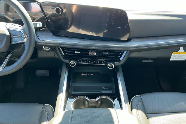 new 2026 Chevrolet Suburban car, priced at $92,095