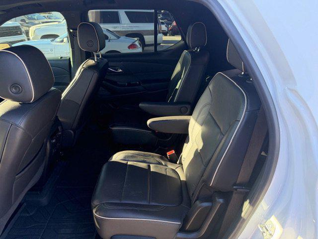 used 2022 Chevrolet Traverse car, priced at $36,034