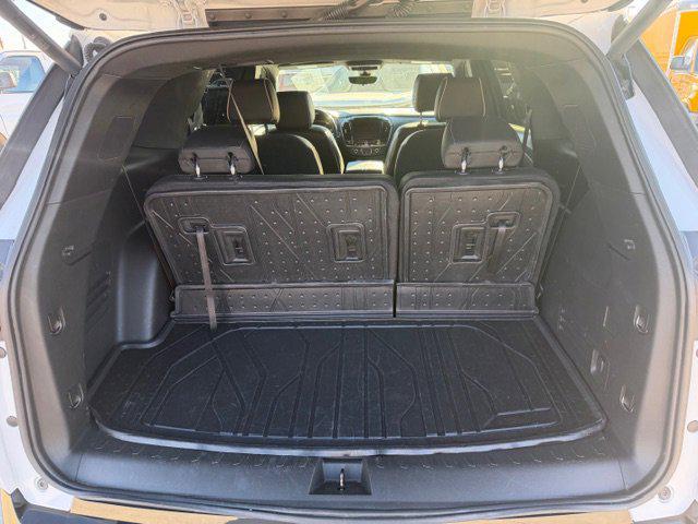 used 2022 Chevrolet Traverse car, priced at $36,034