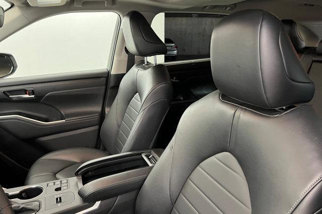 used 2024 Toyota Highlander Hybrid car, priced at $43,710