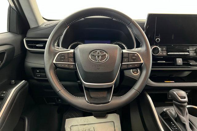 used 2024 Toyota Highlander Hybrid car, priced at $43,710