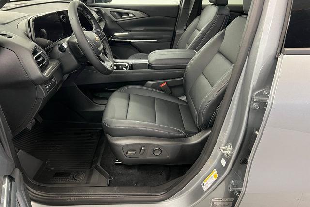 new 2026 Chevrolet Traverse car, priced at $47,640