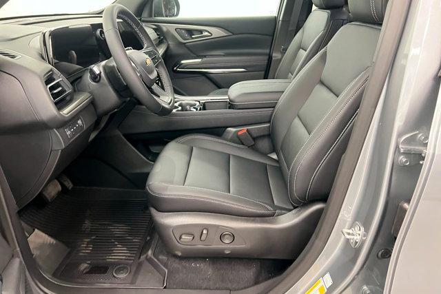 new 2025 Chevrolet Traverse car, priced at $45,795