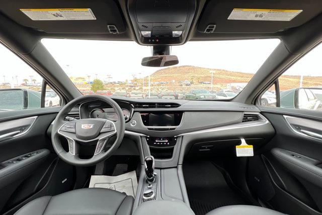 new 2025 Cadillac XT5 car, priced at $48,100