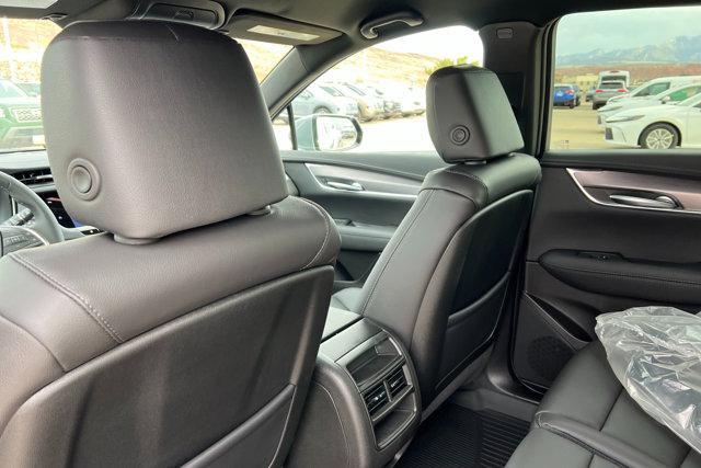 new 2025 Cadillac XT5 car, priced at $48,100