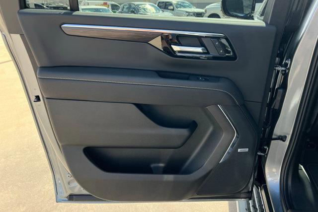 new 2026 Chevrolet Suburban car, priced at $80,895