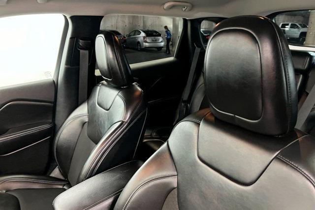 used 2020 Jeep Cherokee car, priced at $20,467