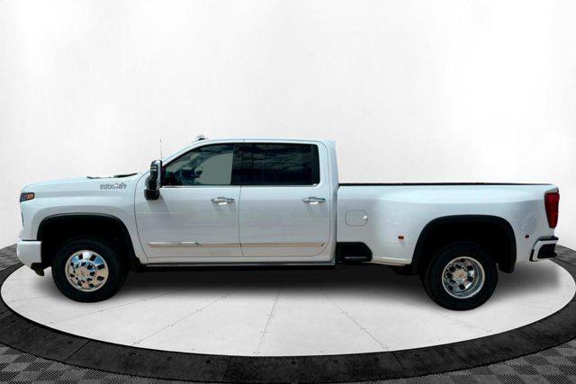 new 2025 Chevrolet Silverado 3500 car, priced at $92,165