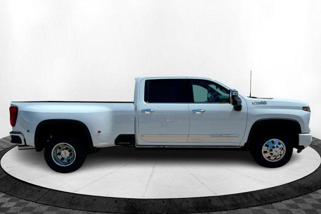 new 2025 Chevrolet Silverado 3500 car, priced at $92,165