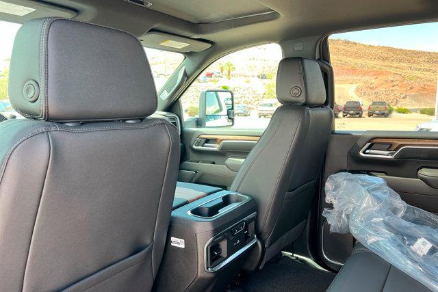 new 2025 Chevrolet Silverado 3500 car, priced at $92,165