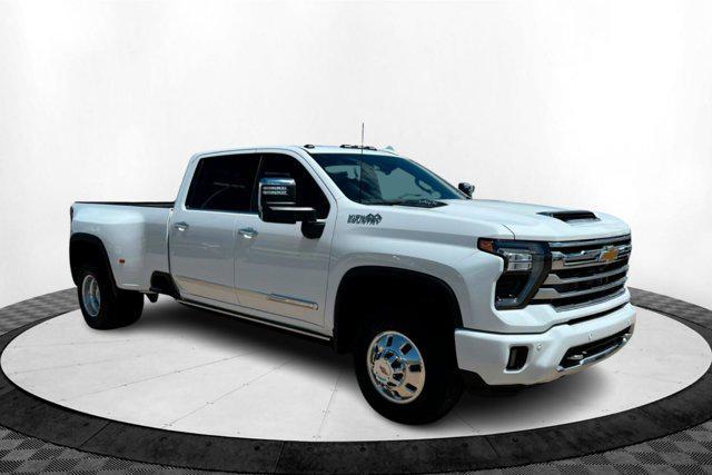 new 2025 Chevrolet Silverado 3500 car, priced at $92,165
