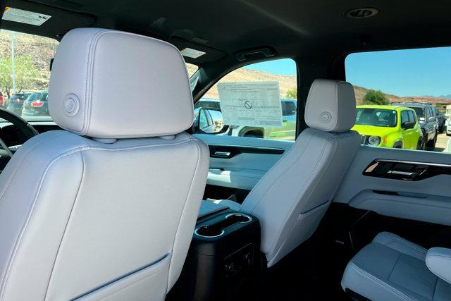 new 2025 Chevrolet Suburban car, priced at $81,795