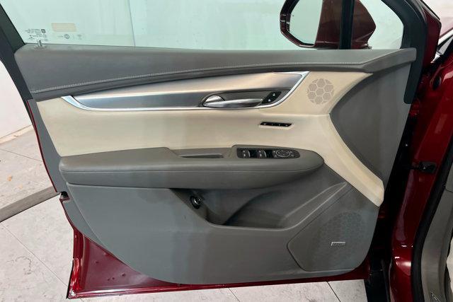 used 2017 Cadillac XT5 car, priced at $13,744