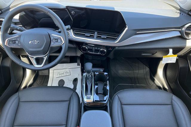 new 2025 Chevrolet Trax car, priced at $27,235